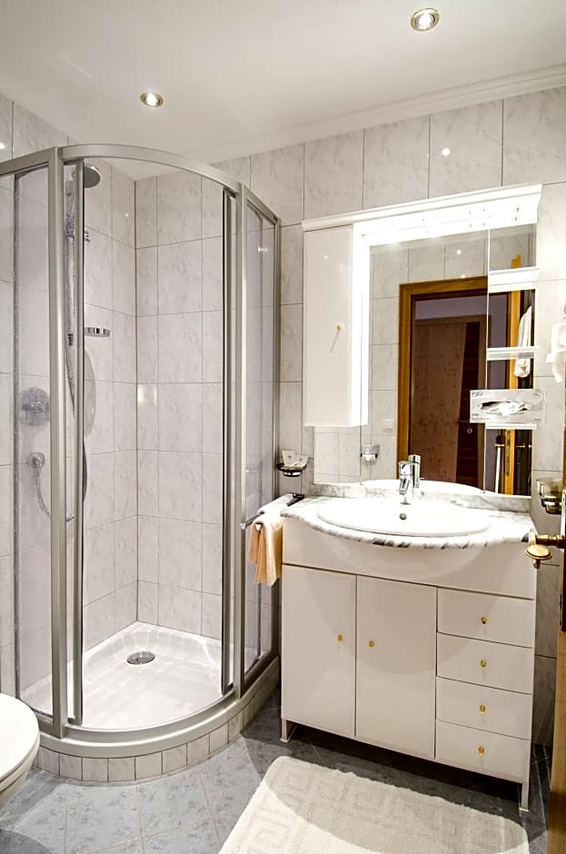 Hotel Garni Siegele - inklusive Silvretta-Card PREMIUM