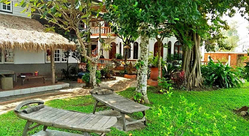 Mut Mee Garden Guest House