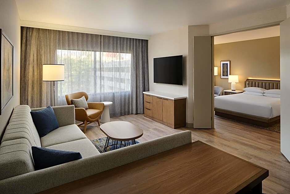 Hyatt Regency Suites Atlanta Northwest