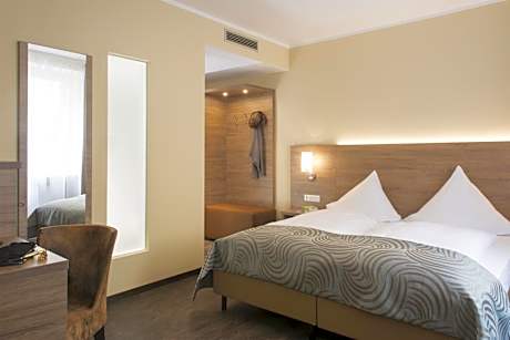Large Single Room
