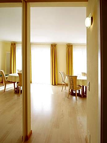 Junior Suite with Balcony and Lake View