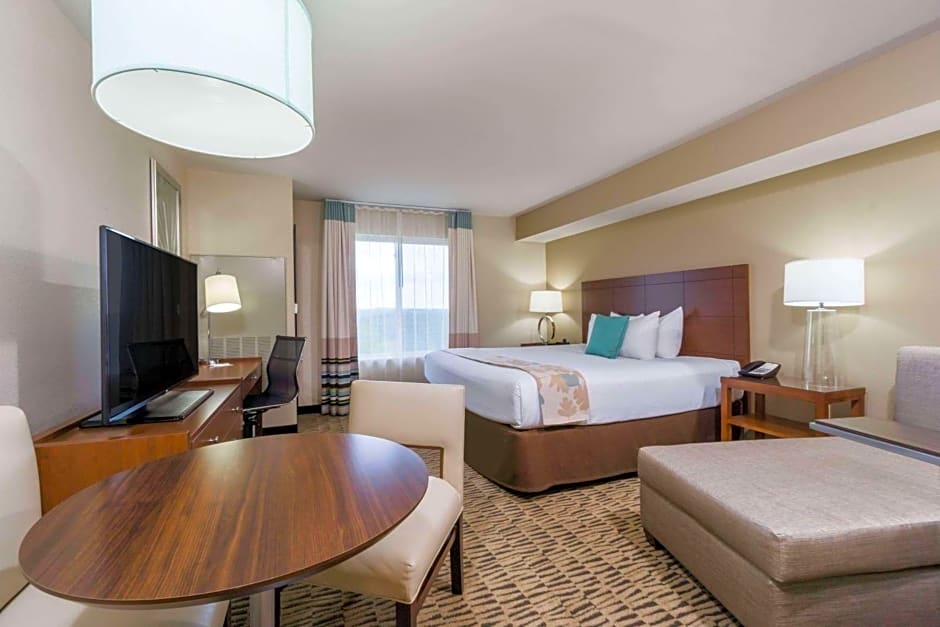 Hawthorn Suites by Wyndham Wheeling Triadelphia at Highlands