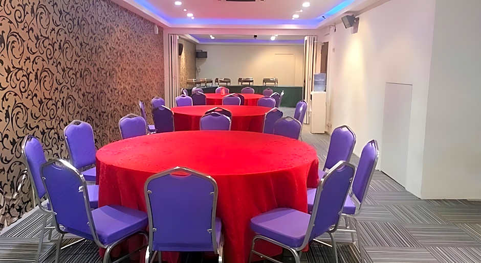 BIZ HOTEL