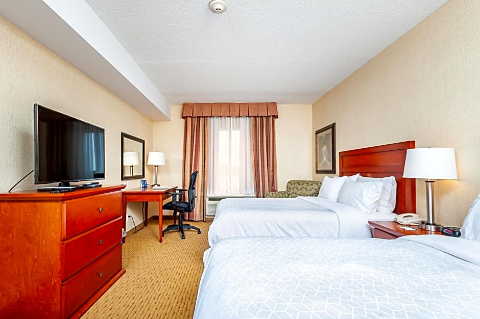Holiday Inn Express Hotel & Suites Clarington - Bowmanville