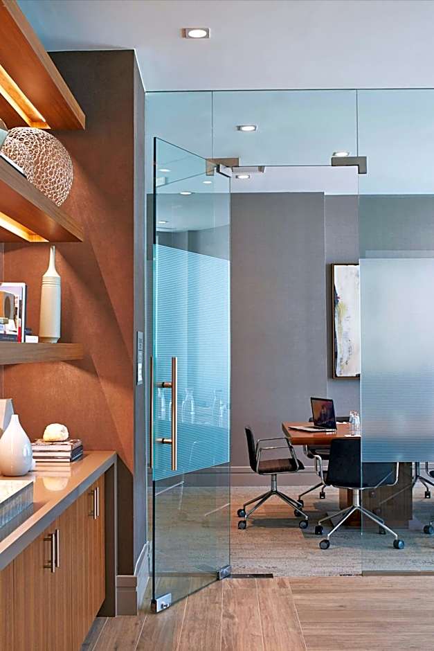 AC Hotel by Marriott Atlanta Buckhead at Phipps Plaza