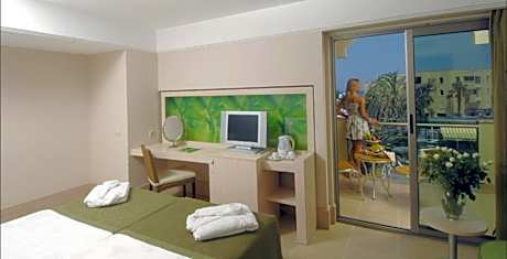 Economy Double Room with Balcony-Annex Building