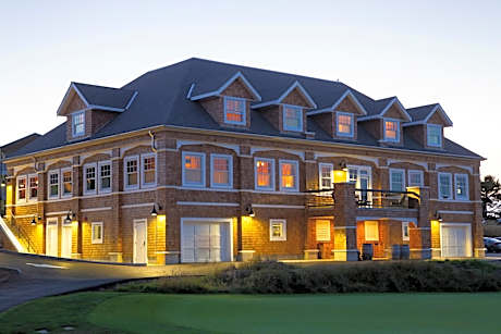 McMenamins Gearhart Hotel