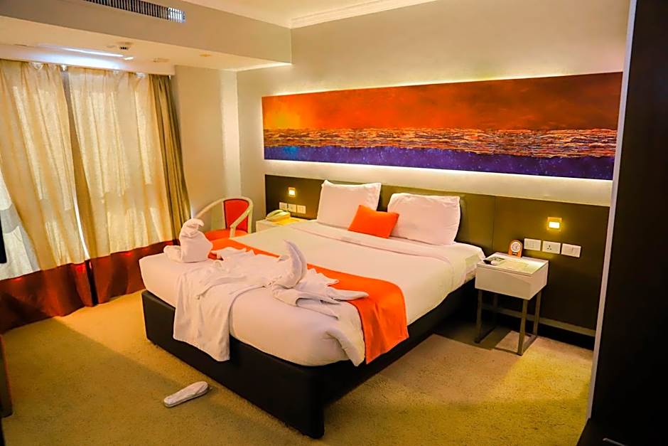 Photo 1 of 31 of Junior Suite