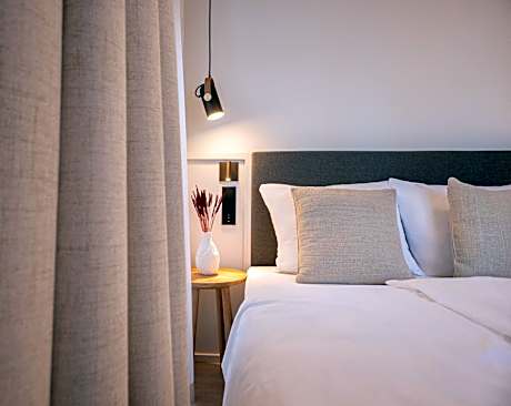 Villa Waldperlach by Blattl