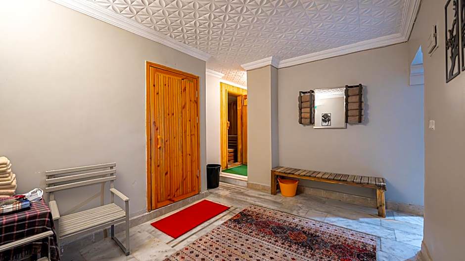 Begonville Hotel