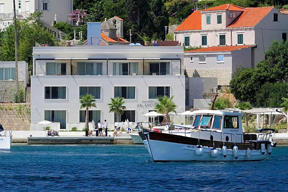 Kalamota Beach House