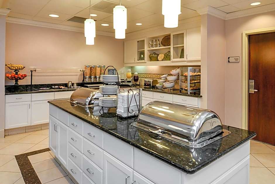 Homewood Suites By Hilton Fresno