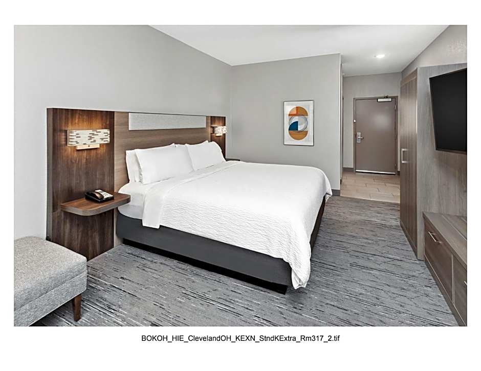 Holiday Inn Express Brookpark-Cleveland Airport Hotel By IHG