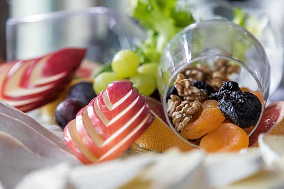 Holiday Beach Budapest Wellness Hotel with Sauna Park