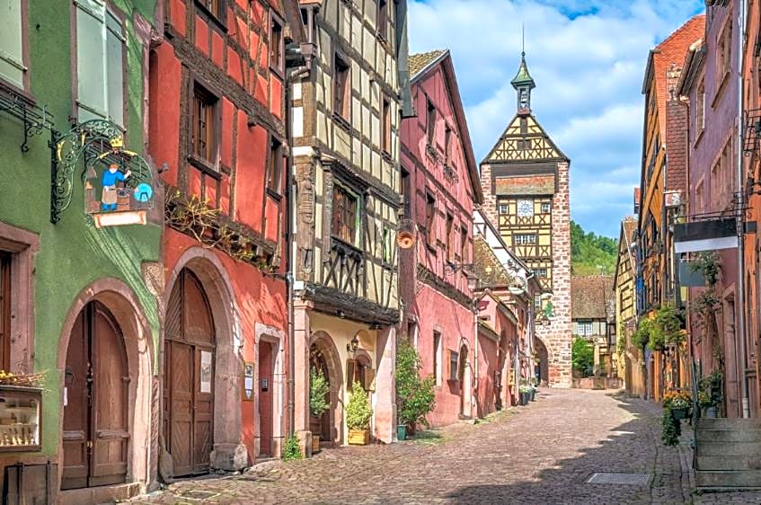 ADRIHOF à Riquewihr, Cour de l'Abbaye d'Autrey