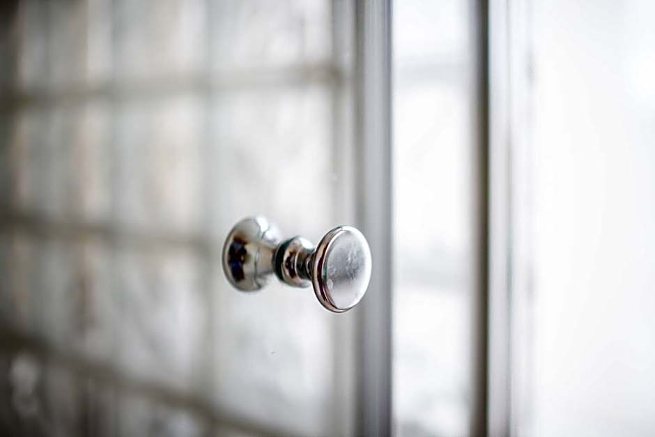 Puerta de Santillana