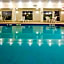 Holiday Inn Express Suites Yankton Hotel