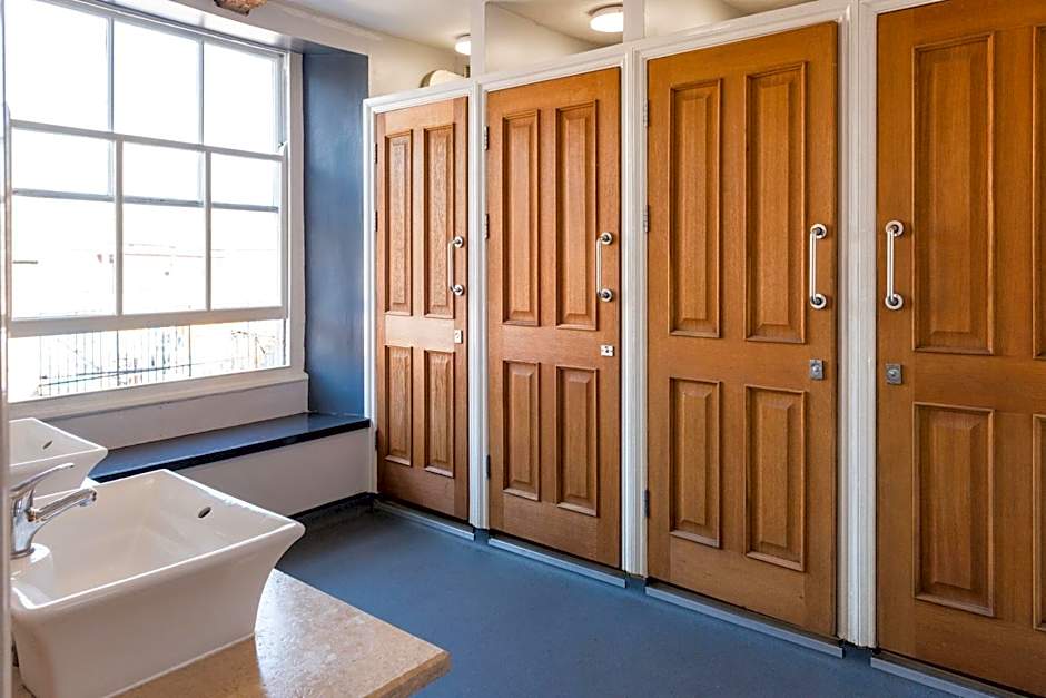 The Full Moon Backpackers