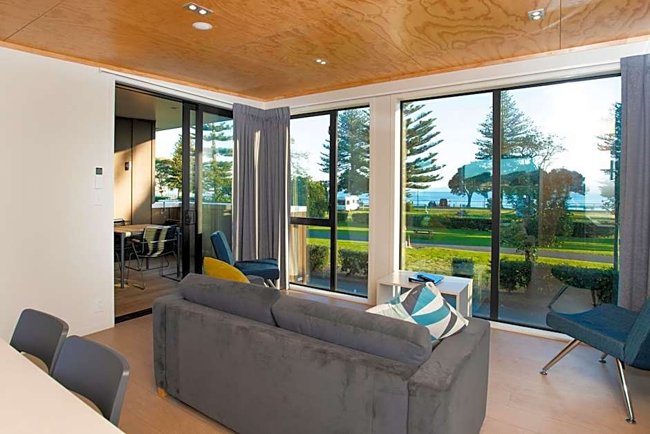 Waikanae Beach Ocean View Apartments