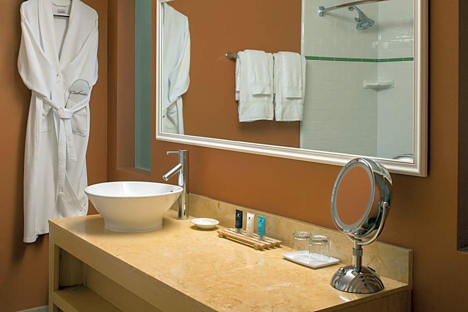Crowne Plaza Cabana Hotel By IHG