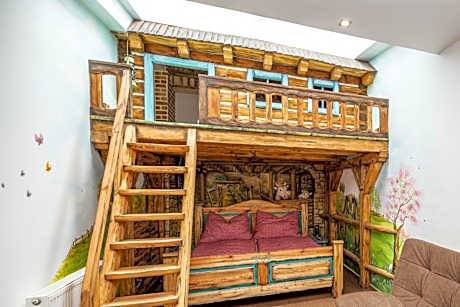 Deluxe Quadruple Room