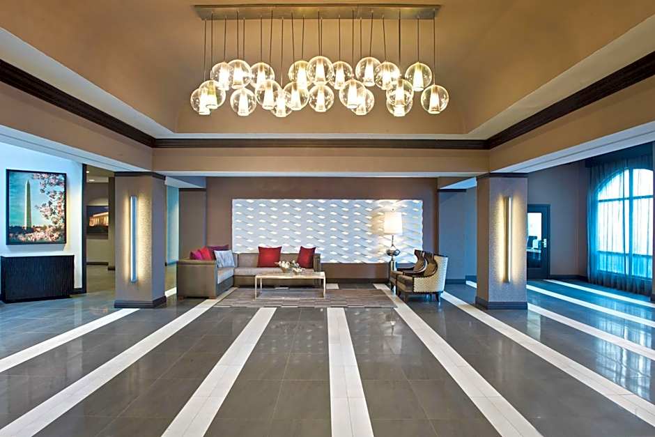 Embassy Suites by Hilton Dulles Airport