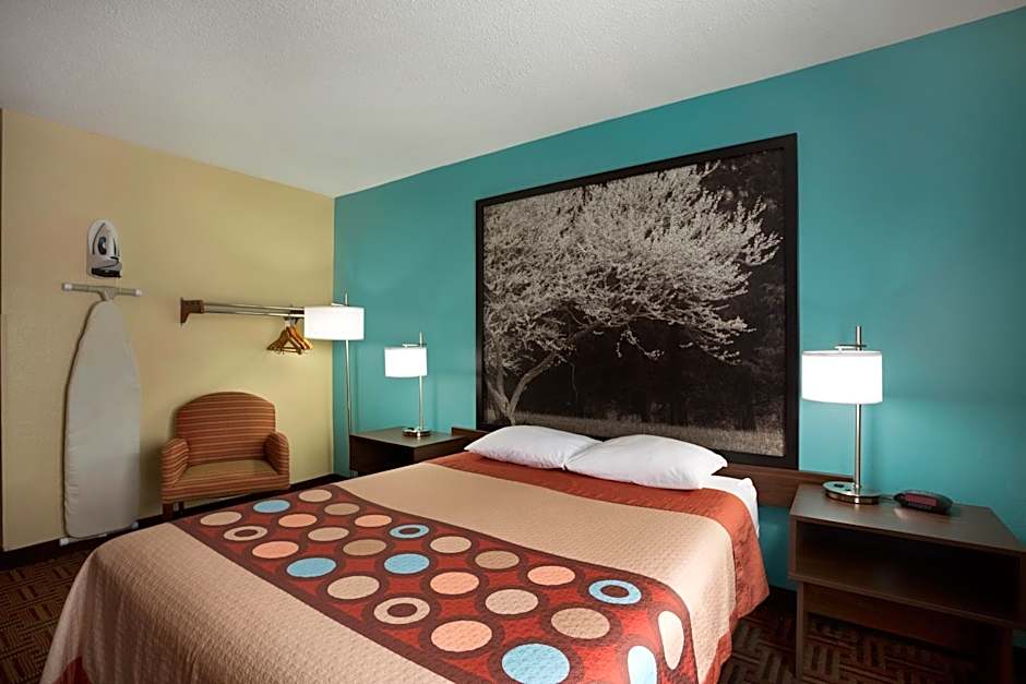 Super 8 by Wyndham Mt. Vernon