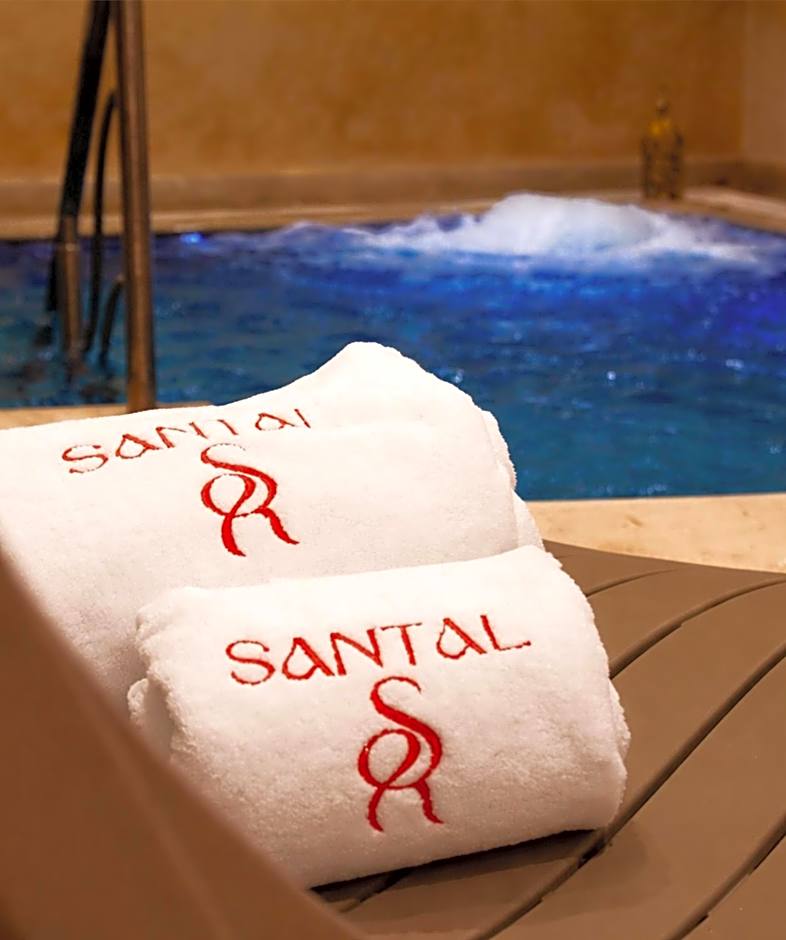 Intouriste Hôtel & Suites