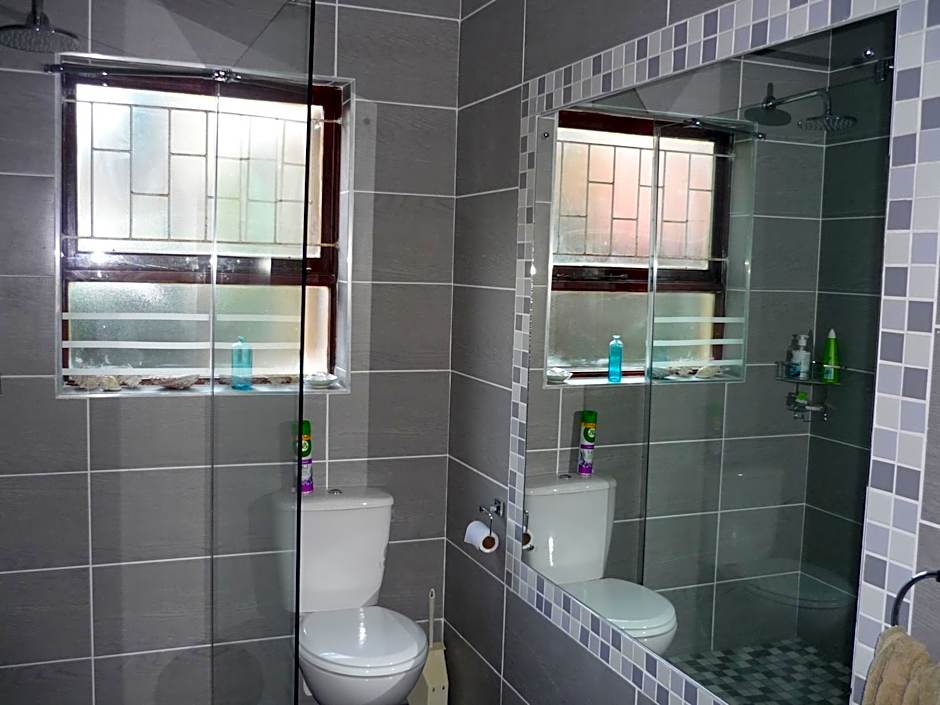 A1 Kynaston Guest House bed and breakfast or self catering