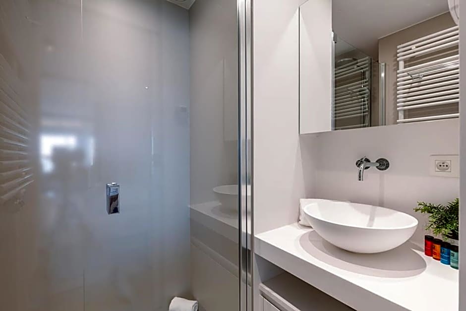 Huswell - Cozy modern studio with magnificent sea-view