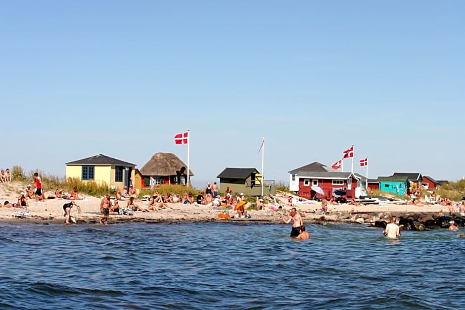 Femmasteren Hotel & Hostel