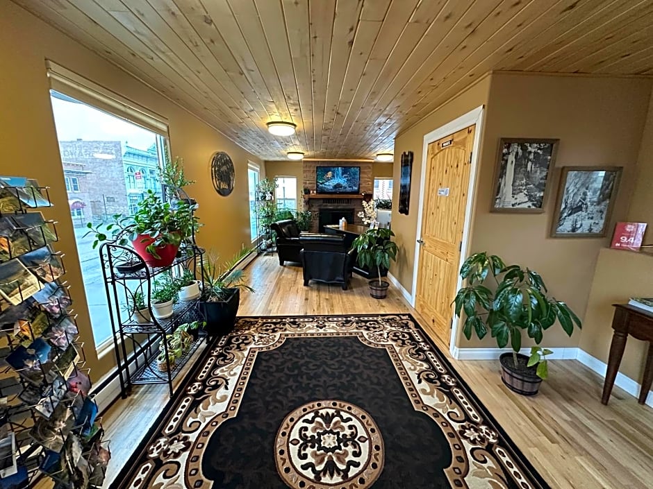 Abram Inn & Suites