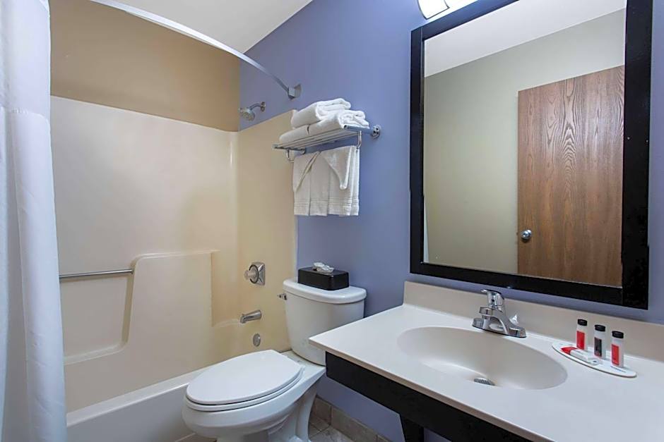 Super 8 by Wyndham Cromwell/Middletown