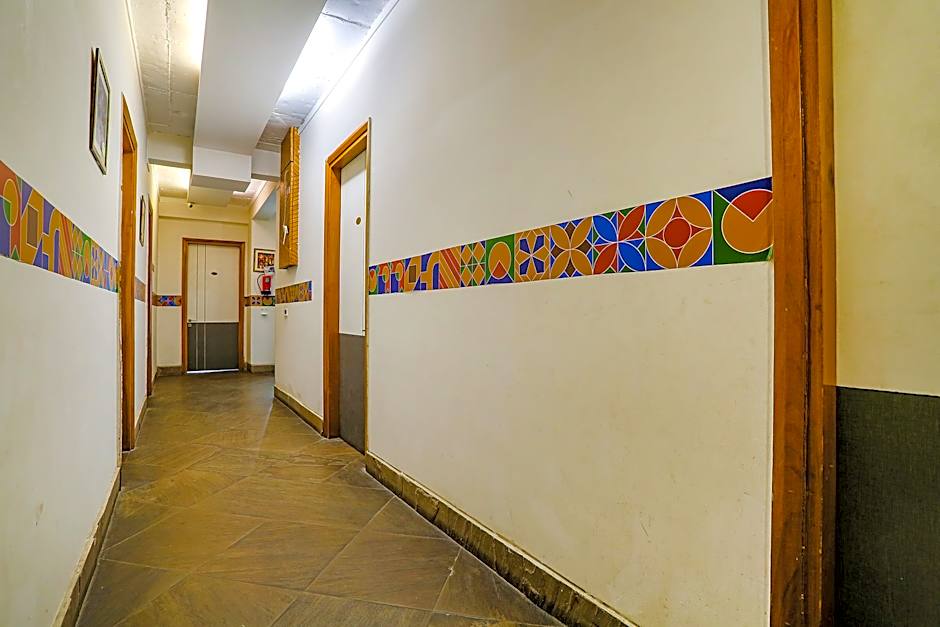 FabHotel Infinity Nest Sushant Lok