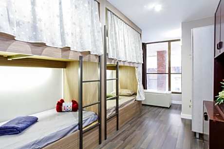 Bed in 4-Bed Mixed Dormitory Room