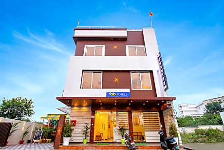 FabHotel The Gravity Inn