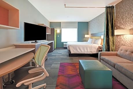 1 King Bed Studio Suite Nonsmoking