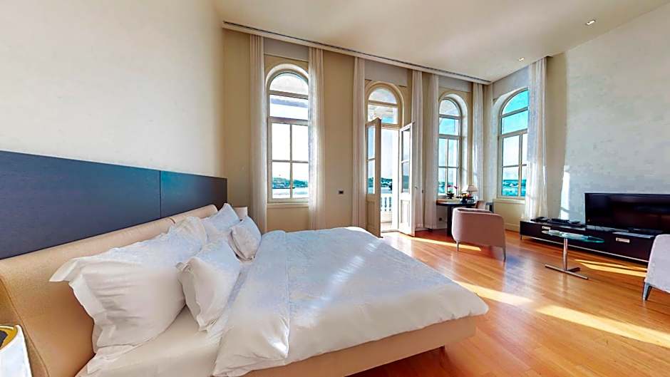 Photo 1 of 9 of Presidential Suite
