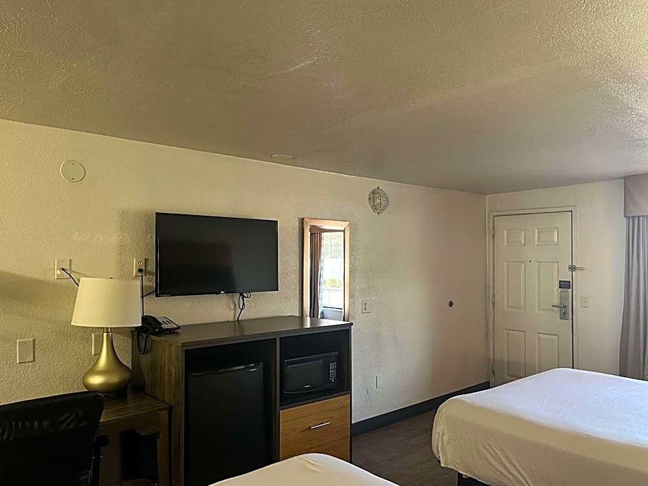 Motel 6 Cross Lanes, WV Goff Mountain Rd