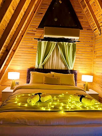 Bungalow - Water Front