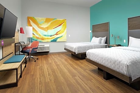 2 Queen Hearing Accessible Room