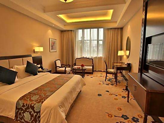 Photo 1 of 2 of Superior Queen Room