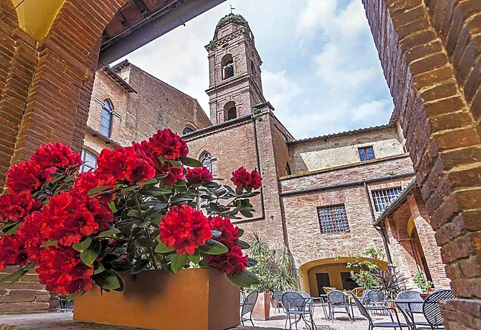 Il Chiostro Del Carmine