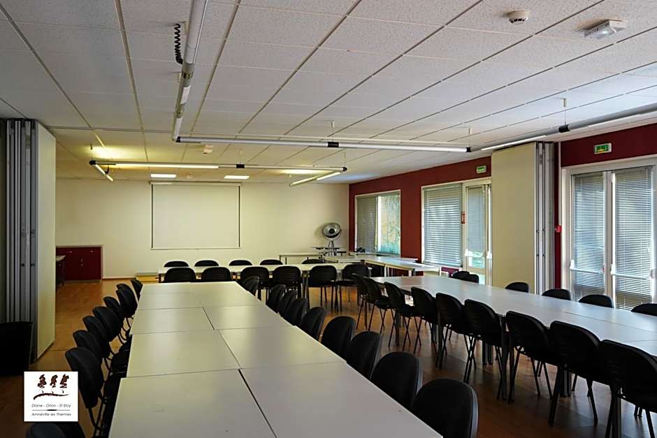 Enzo Hôtels Premier Prix - Logis Amnéville