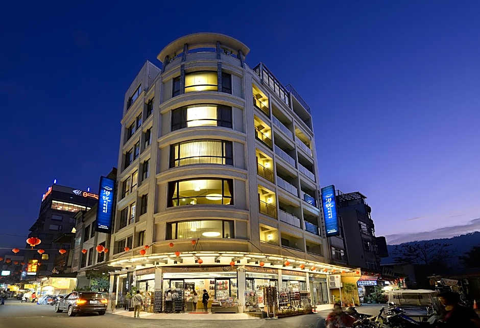 Hu Yue Lakeview Hotel