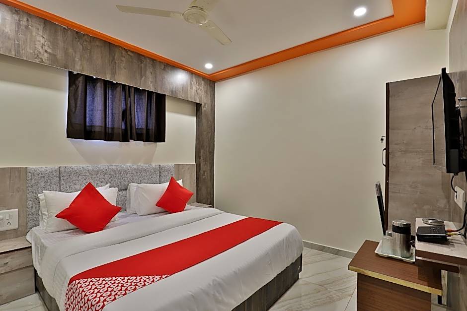 Hotel Shiv Villa by OYO – Ahmedabad, TN