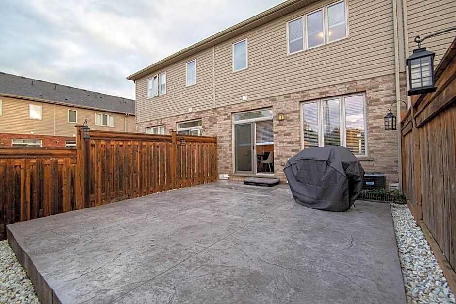 Designer 3-Bedroom executive townhouse