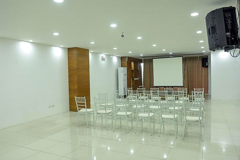 Tiptop Tower Suite Inn