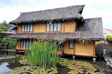 One-Bedroom Bungalow