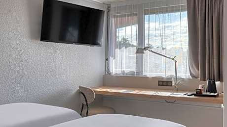 Standard Room - 2 Single Beds